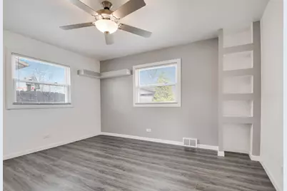 379 Hickory Street, Chicago Heights, IL 60411 - Photo 8