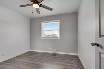 379 Hickory Street, Chicago Heights, IL 60411 - Photo 10