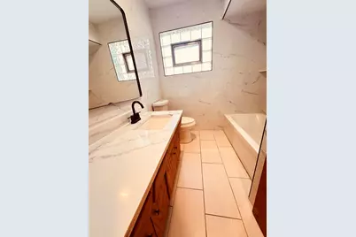 2823 W 71st Street, Chicago, IL 60629 - Photo 14