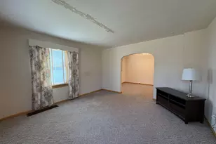 1009 Bernstein St, Streator, IL 61364 - Photo 2