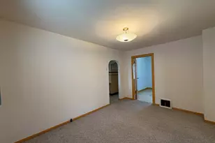 1009 Bernstein St, Streator, IL 61364 - Photo 4