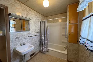 1009 Bernstein St, Streator, IL 61364 - Photo 20