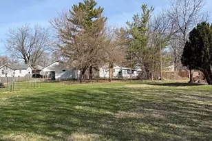 1009 Bernstein St, Streator, IL 61364 - Photo 26