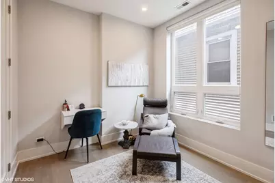 1543 W Augusta Boulevard #2, Chicago, IL 60642 - Photo 10