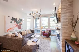 1543 W Augusta Blvd, Chicago, IL 60642 - Photo 2