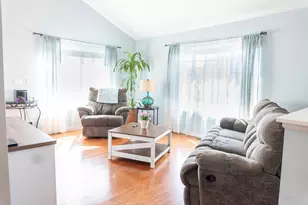 8946 Disbrow St, Huntley, IL 60142 - Photo 2