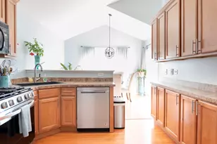 8946 Disbrow St, Huntley, IL 60142 - Photo 8
