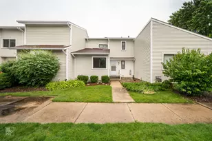 9 Wake Robin Ct, Woodridge, IL 60517 - Photo 18