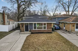 515 W 146th St, Dolton, IL 60419 - Photo 2