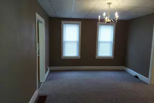 718 W Jackson St, Ottawa, IL 61350 - Photo 10