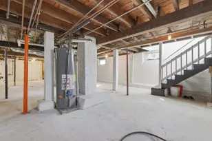 52 Wisconsin Ave, Waukegan, IL 60085 - Photo 32