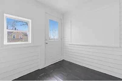 52 Wisconsin Avenue, Waukegan, IL 60085 - Photo 4