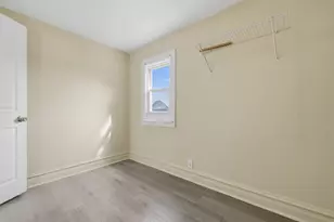 52 Wisconsin Ave, Waukegan, IL 60085 - Photo 6