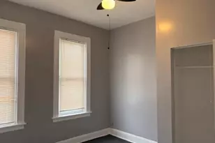 10501 S Corliss Ave, Chicago, IL 60628 - Photo 22