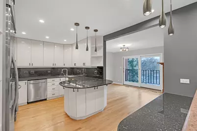 300 Boardwalk Place, Park Ridge, IL 60068 - Photo 10