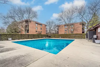 300 Boardwalk Place, Park Ridge, IL 60068 - Photo 44