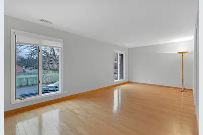 300 Boardwalk Place, Park Ridge, IL 60068 - Photo 18