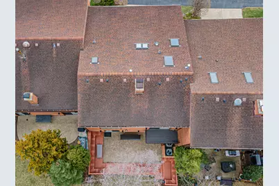 300 Boardwalk Place, Park Ridge, IL 60068 - Photo 4