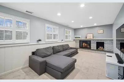 4 Athens Court, Vernon Hills, IL 60061 - Photo 10