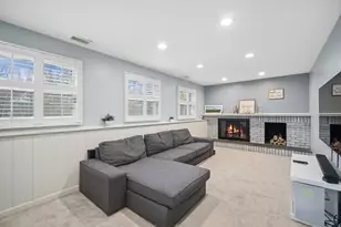 4 Athens Ct, Vernon Hills, IL 60061 - Photo 10