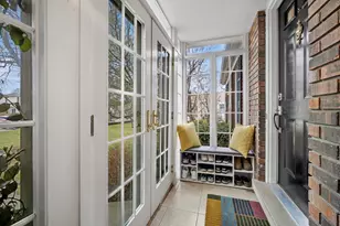 4 Athens Ct, Vernon Hills, IL 60061 - Photo 4