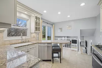 4 Athens Court, Vernon Hills, IL 60061 - Photo 8