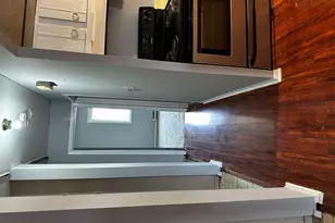 567 Ashland Ave, Aurora, IL 60505 - Photo 6