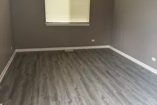 292 Middlebury Ct, Schaumburg, IL 60193 - Photo 8