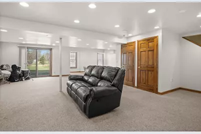 39W228 W Hilltop Drive, Saint Charles, IL 60175 - Photo 30