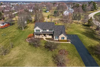 39W228 W Hilltop Drive, Saint Charles, IL 60175 - Photo 2