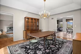 39W228 W Hilltop Dr, Saint Charles, IL 60175 - Photo 8