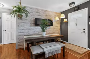 14308 S Kenneth Ave, Midlothian, IL 60445 - Photo 2