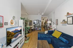 1746 W Crystal St, Chicago, IL 60622 - Photo 2