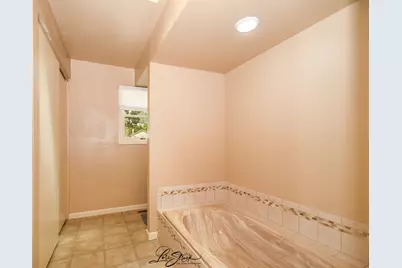 38871 N Lakeview Avenue, Antioch, IL 60002 - Photo 22