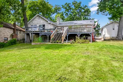 38871 N Lakeview Avenue, Antioch, IL 60002 - Photo 1