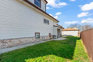 11122 S St Louis Ave, Chicago, IL 60655 - Photo 24