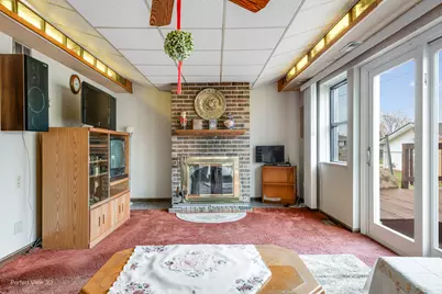 1980 Chippendale Road, Hoffman Estates, IL 60169 - Photo 14