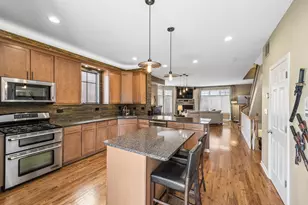 420 Pennsylvania Way, Oak Park, IL 60302 - Photo 6