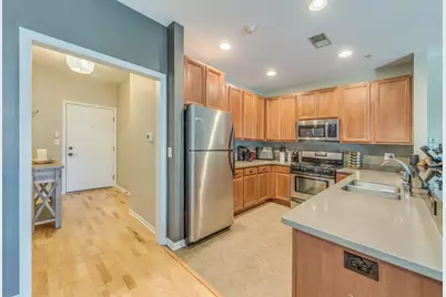935 Burlington Avenue #304, Downers Grove, IL 60515 - Photo 6