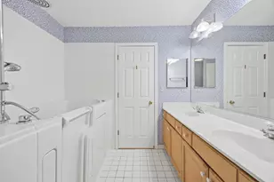 7815 Bristol Park Dr, Tinley Park, IL 60477 - Photo 12