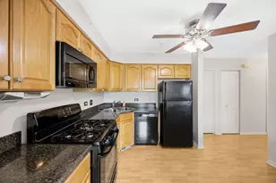 7815 Bristol Park Dr, Tinley Park, IL 60477 - Photo 8