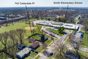 742 Cedardale Pl, Aurora, IL 60506 - Photo 6