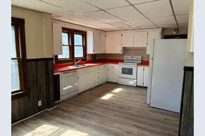 708 S 1st Street, Dekalb, IL 60115 - Photo 4