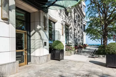 840 N Lake Shore Drive #1802, Chicago, IL 60611 - Photo 2