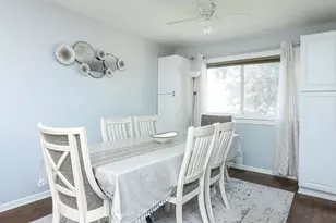 812 W Appletree Ln, Bartlett, IL 60103 - Photo 4