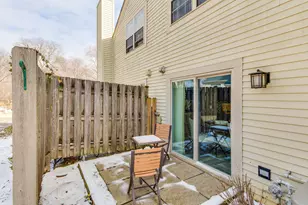 1008 N Knollwood Dr, Palatine, IL 60067 - Photo 4