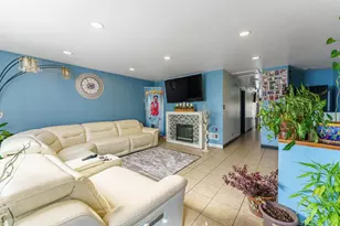 1504 W 71st St, Chicago, IL 60636 - Photo 6