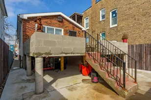 1504 W 71st St, Chicago, IL 60636 - Photo 2