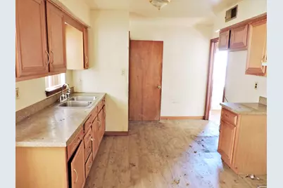 8005 S Campbell Avenue, Chicago, IL 60652 - Photo 6