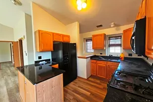 2212 Waterleaf Ct, Naperville, IL 60564 - Photo 18